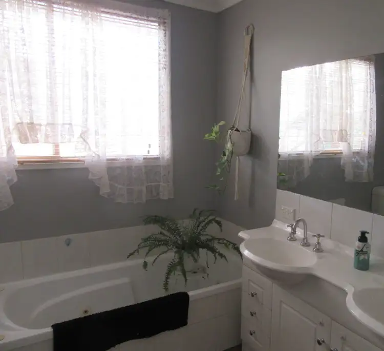 Fifth view of Homely house listing, 12 McCann Crescent, Kerang VIC 3579