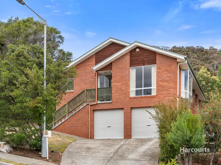 15 Elwood Drive, Lindisfarne TAS 7015