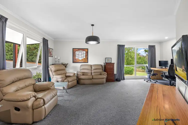 Fifth view of Homely house listing, 6 Jones Close, Alexandra VIC 3714