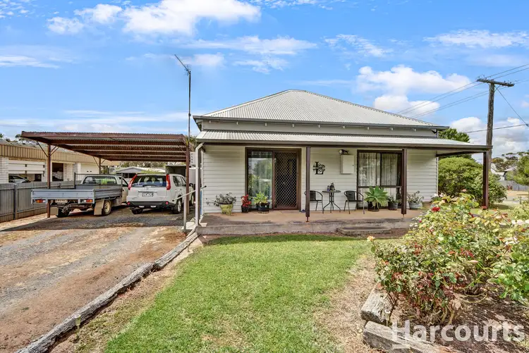 22 Main Street, Minyip VIC 3392