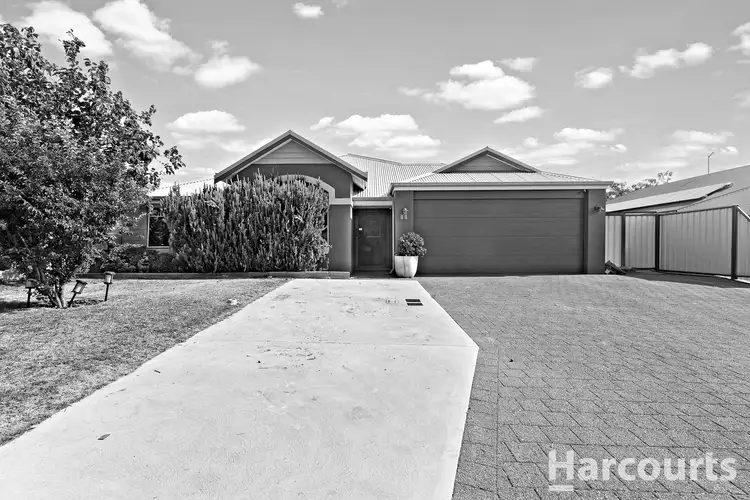 27 St Pierre Loop, Meadow Springs WA 6210