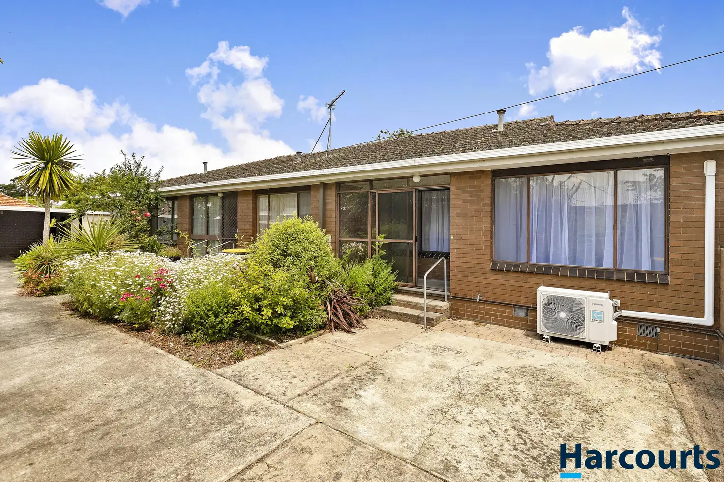Main view of Homely unit listing, 2/11 Vale Street, Alfredton VIC 3350