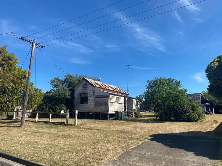 26 Roberts Street, Casterton VIC 3311