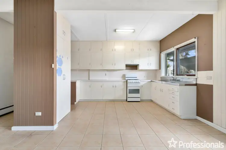 Fifth view of Homely house listing, 10-12 The Avenue, Morwell VIC 3840