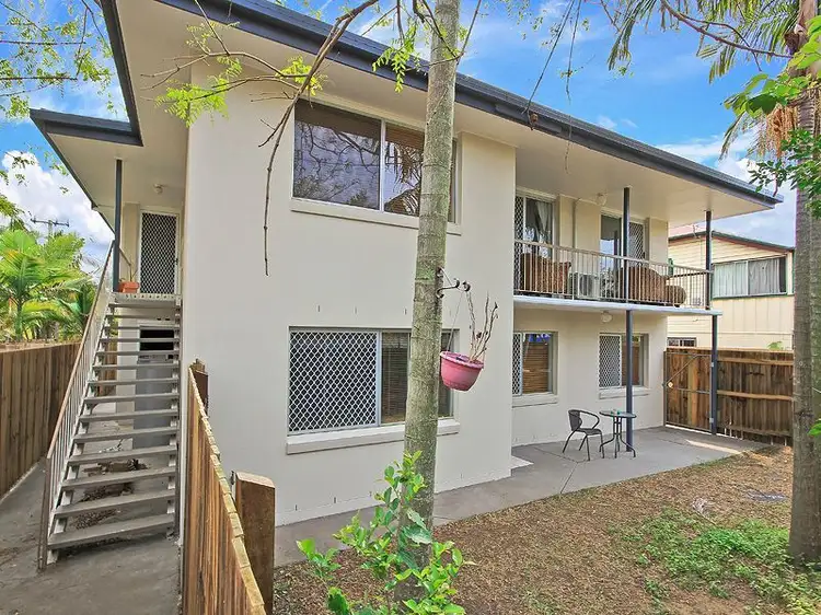 Main view of Homely apartment listing, 2/39 Barton Road, Balmoral QLD 4171