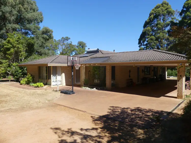 9 Sherrington Crescent, Manjimup WA 6258