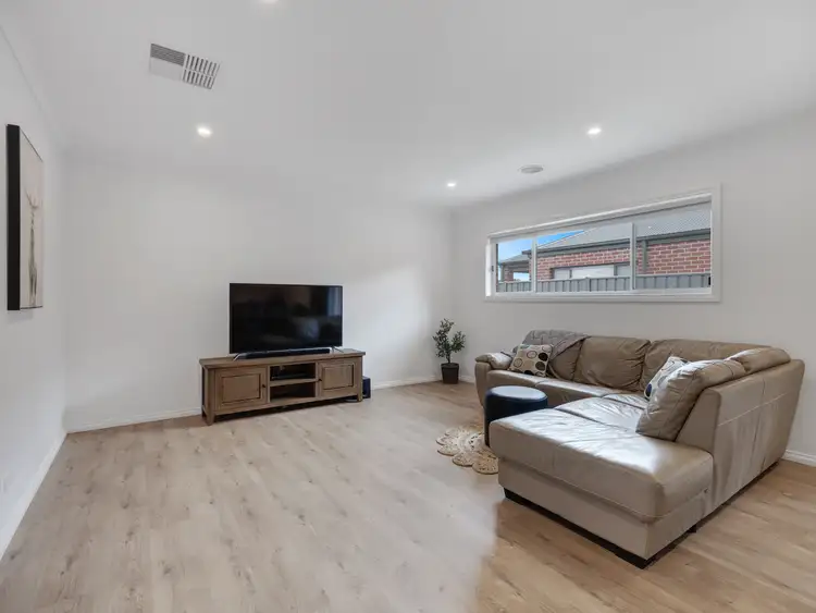 Fifth view of Homely house listing, 6 Magnolia Terrace, Wangaratta VIC 3677