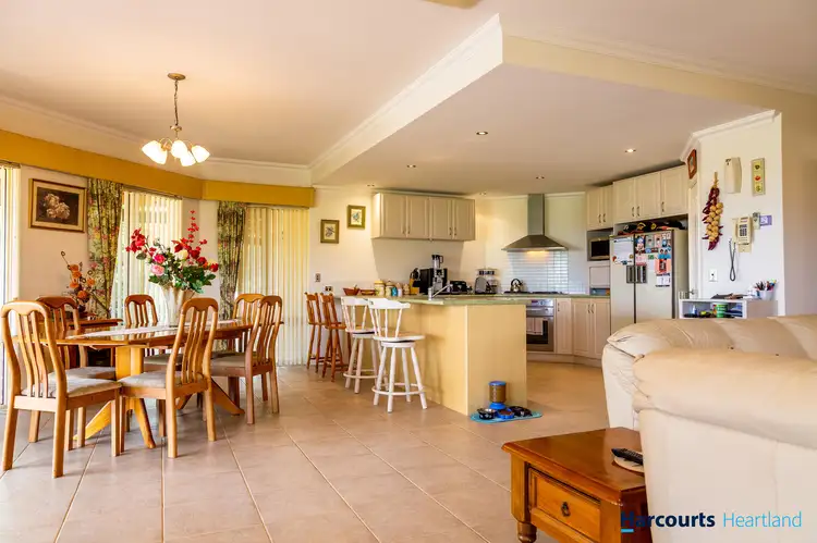 Sixth view of Homely house listing, 39 Robinia Way, Kangaroo Gully WA 6255