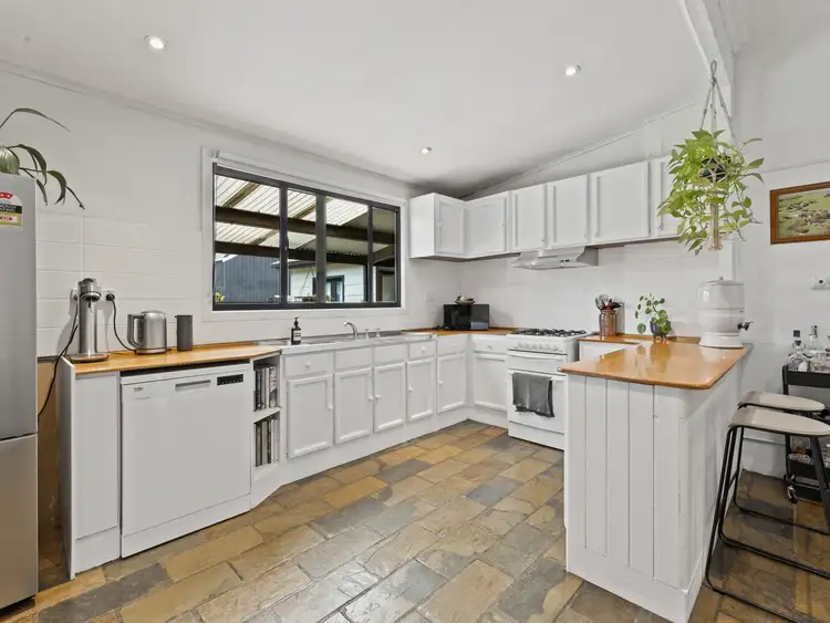 Second view of Homely house listing, 4 Steane Street, Wangaratta VIC 3677