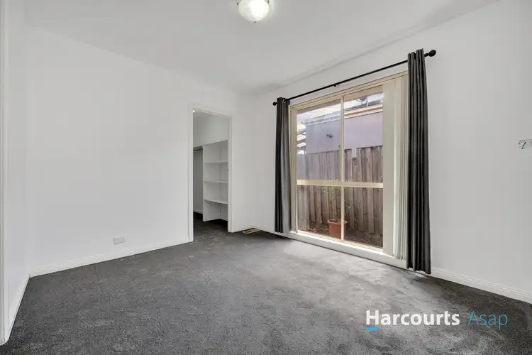 Fifth view of Homely unit listing, 2/18 Rhoden Grove, Eumemmerring VIC 3177