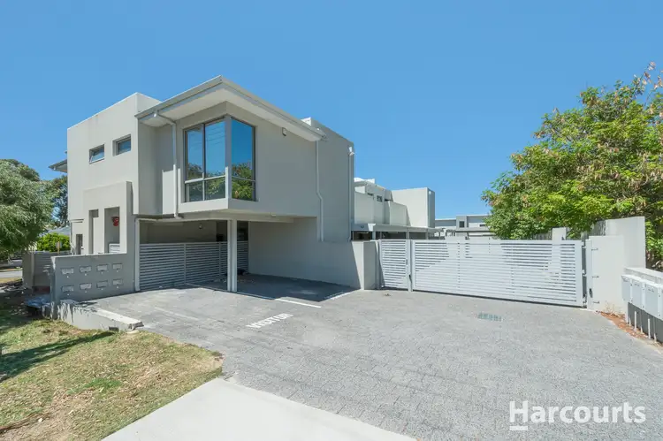 6/28 Peppering Way, Westminster WA 6061