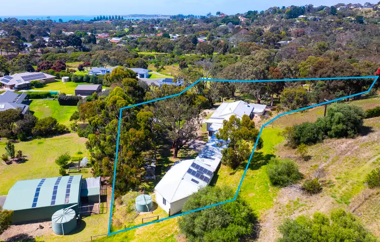 27 Acacia Road, Victor Harbor SA 5211