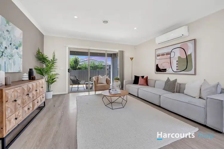 Seventh view of Homely house listing, 4 Hibernia Place, Cranbourne East VIC 3977