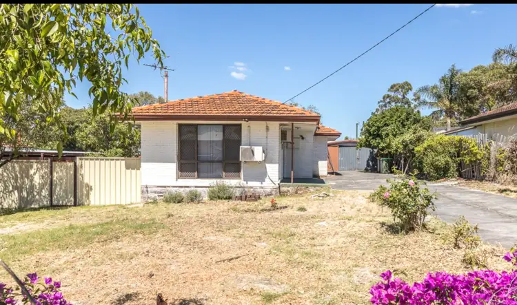 9 Rochford Way, Girrawheen WA 6064