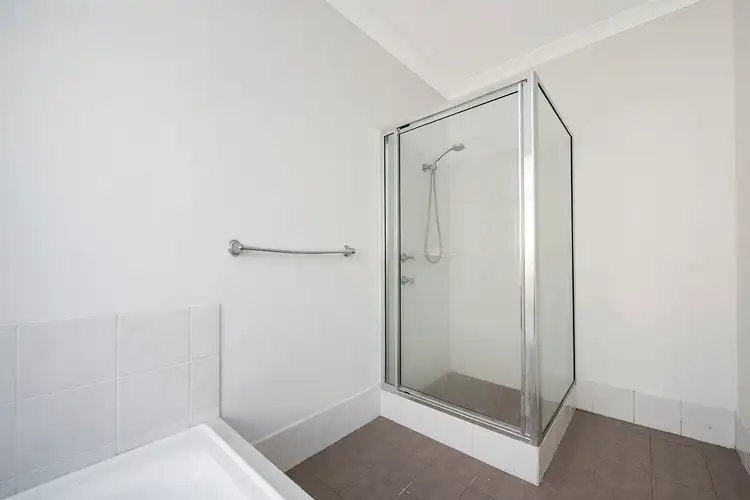 Seventh view of Homely house listing, 3 Alandale Bend, Banksia Grove WA 6031
