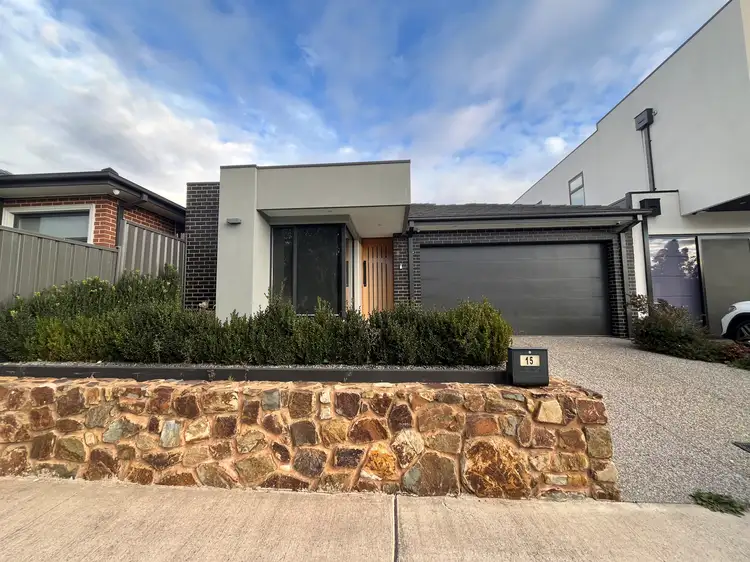 15 Riverglen Drive, Craigieburn VIC 3064