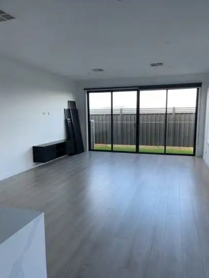 Fourth view of Homely house listing, 15 Riverglen Drive, Craigieburn VIC 3064