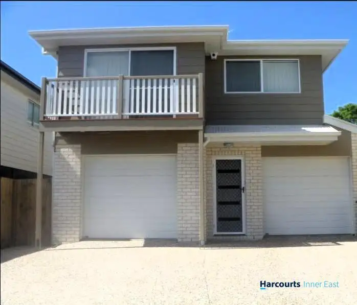 Main view of Homely semi-detached listing, 2/5 Andrew Street, Lota QLD 4179