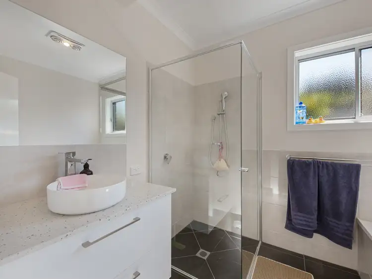 Sixth view of Homely townhouse listing, 2/6 Esmond Street, Wangaratta VIC 3677