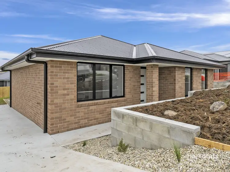 13 Fishburn Way