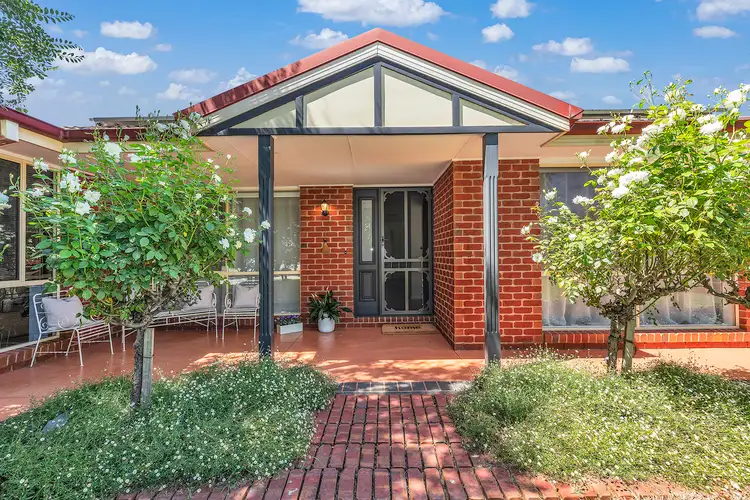 34 Village Court, Echuca VIC 3564
