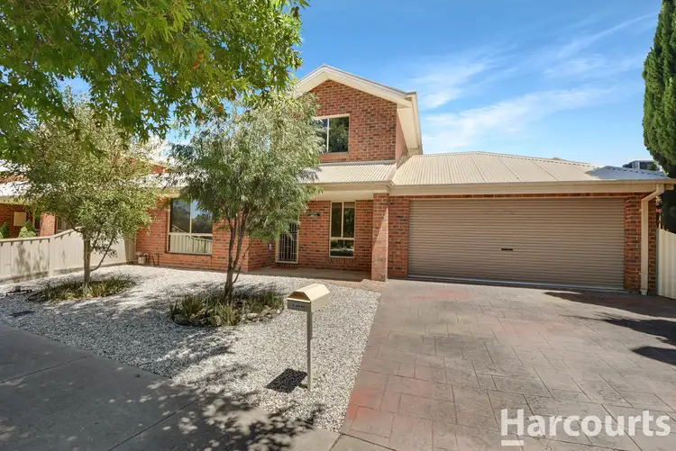 3/8 Mctavish Boulevard, Horsham VIC 3400
