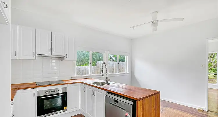 1 Wruck Avenue, Camp Hill QLD 4152