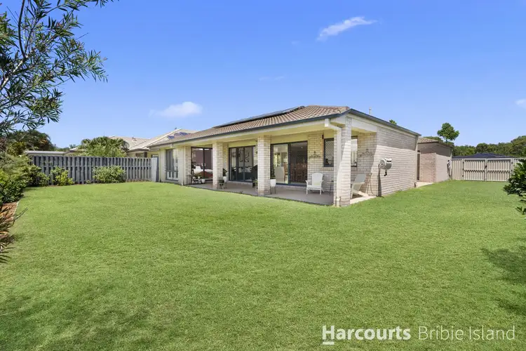 3 Dunwich Court, Sandstone Point QLD 4511