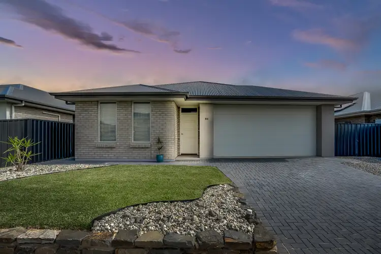 84 Victoria Parade, Hindmarsh Island SA 5214