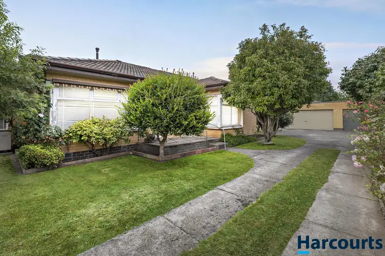 33 Waller Avenue, Newington VIC 3350