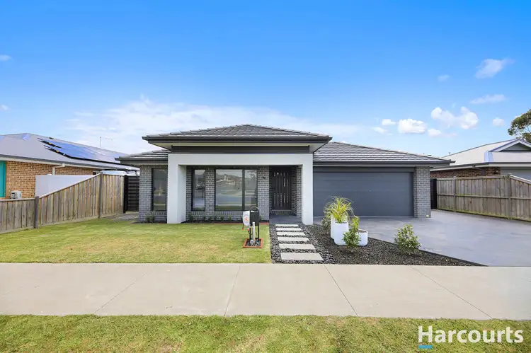 16 Silvertop Drive, Yarragon VIC 3823