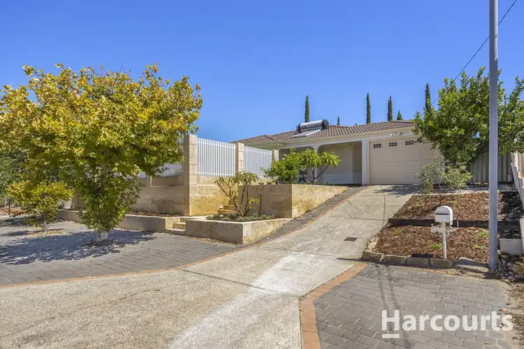 15 Fraser Way, Padbury WA 6025