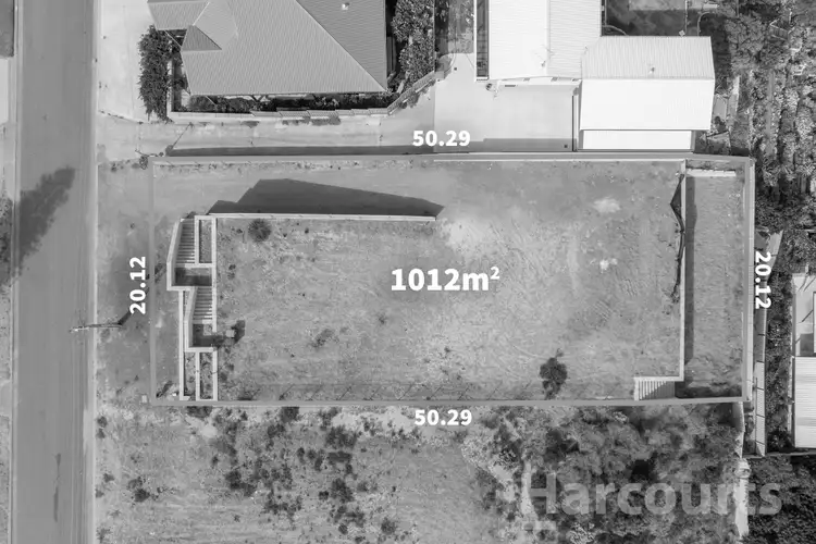 33 Mippi Road, Halls Head WA 6210