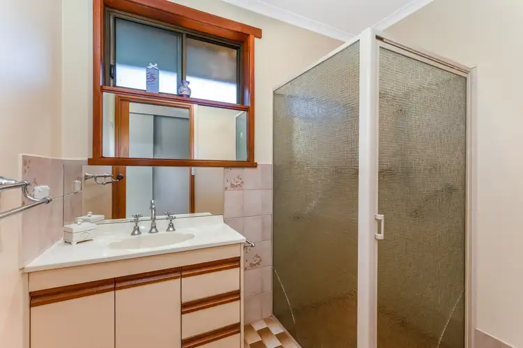 Sixth view of Homely unit listing, 2/53 Shadforth Street, Kerang VIC 3579