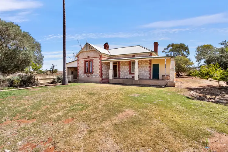 45 Days Hill Road, Giles Corner SA 5411