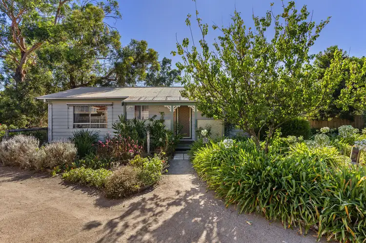 8 Whittle Street, Crib Point VIC 3919