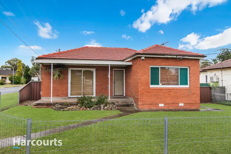 16 Davis Road, Marayong NSW 2148