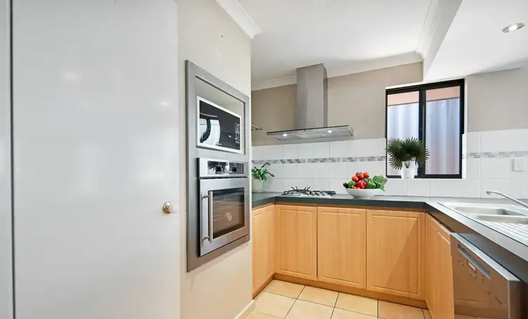 Fifth view of Homely house listing, 33 The Oval, Madeley WA 6065