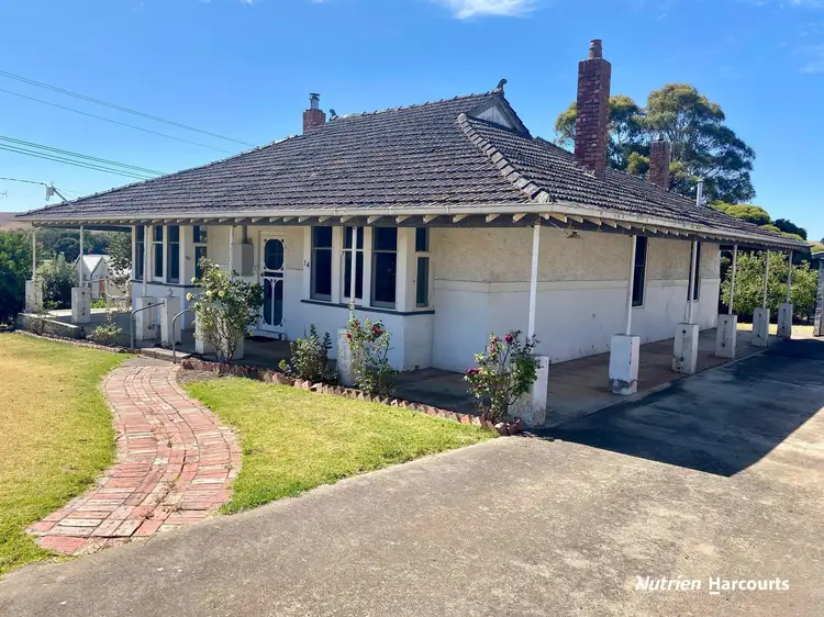 14 Hutton Street, Casterton VIC 3311