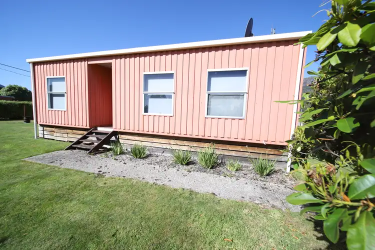 13 Read Street, Tullah TAS 7321