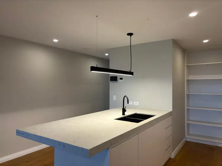 Third view of Homely apartment listing, 6/388 Hawthorne Rd, Hawthorne QLD 4171