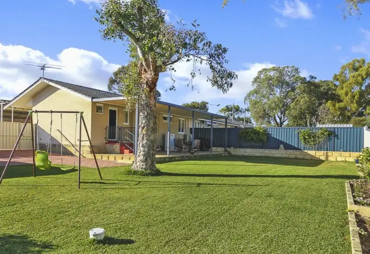 1/11 Westbrook Way, Girrawheen WA 6064
