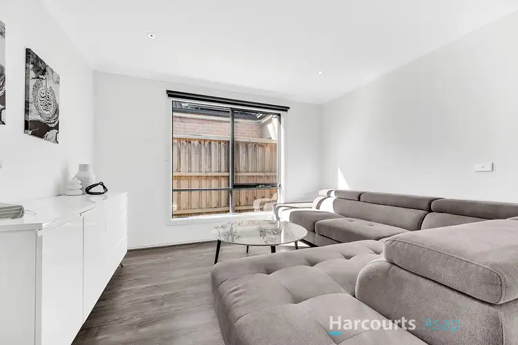 Second view of Homely house listing, 5 Beaver Terrace, Lynbrook VIC 3975