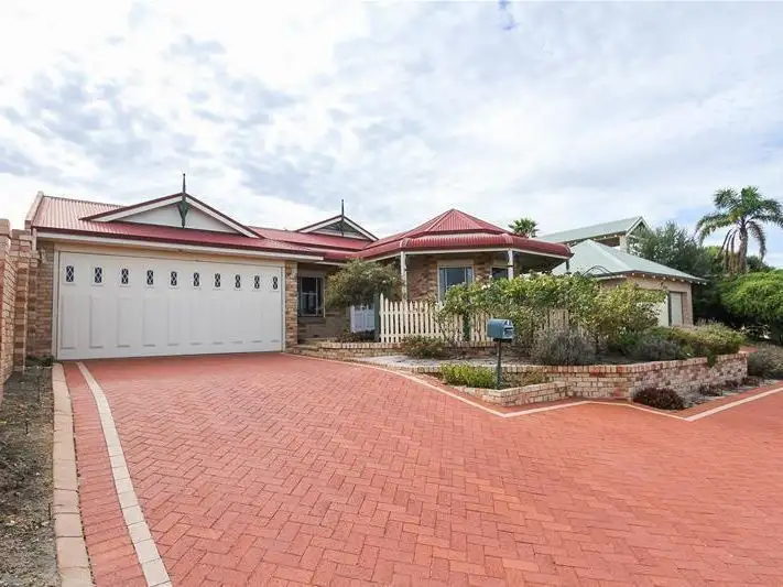 4 Akera Close, Hillarys WA 6025