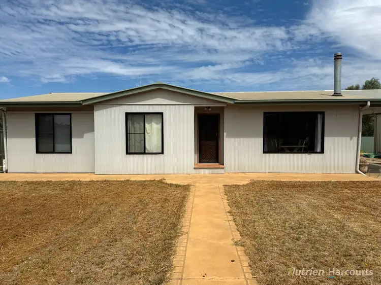 6 Railway Parade North, Cobar NSW 2835