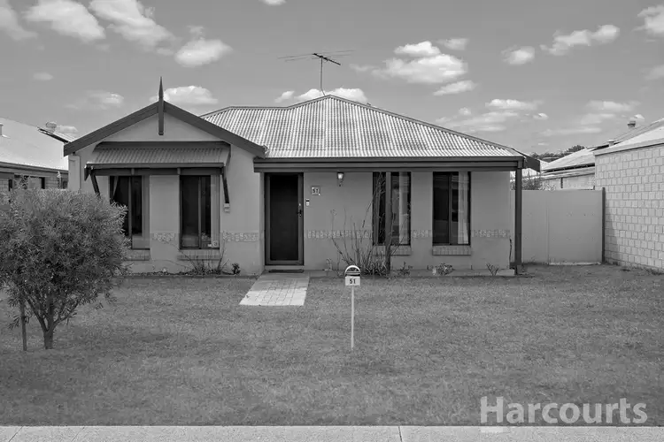 51 Zaragoza Drive, Port Kennedy WA 6172