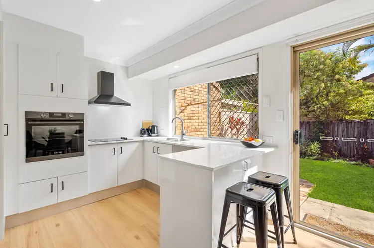 3/28-32 Golden Palms Court, Ashmore QLD 4214