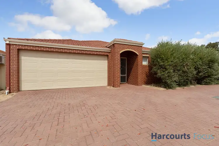 Main view of Homely unit listing, 2/11 Longhurst Way, Queens Park WA 6107