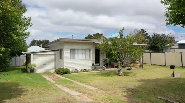 31 Margaret Street, Tenterfield NSW 2372