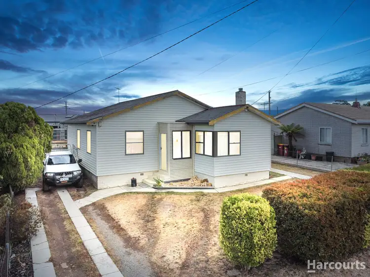 4 Sturt Crescent, Mayfield TAS 7248